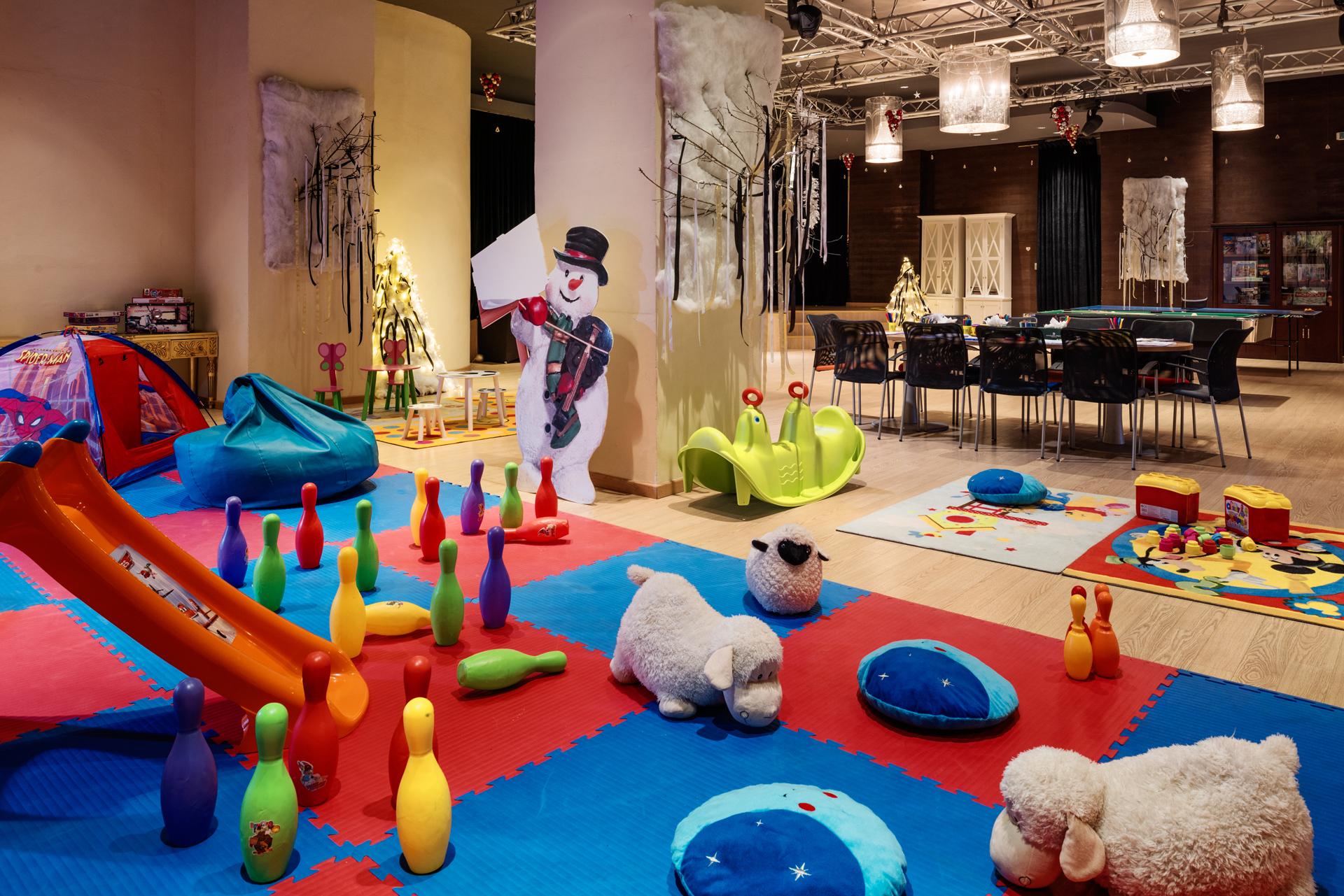Michlifen Resort & Golf Ifrane  Exterior photo The Kids Club at the Fairmont Dubai